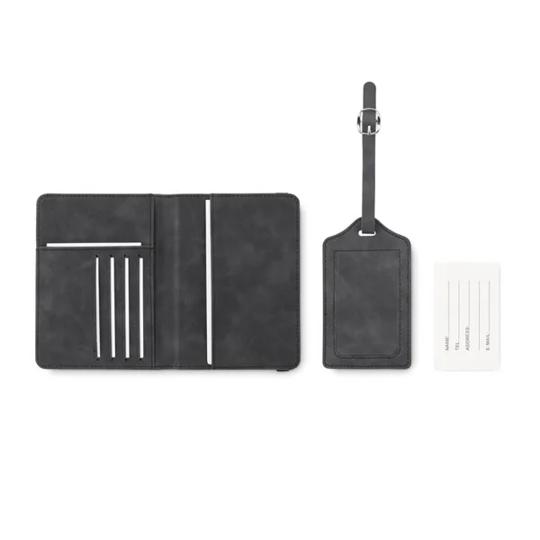 Set of passport holder and luggage tag in PU