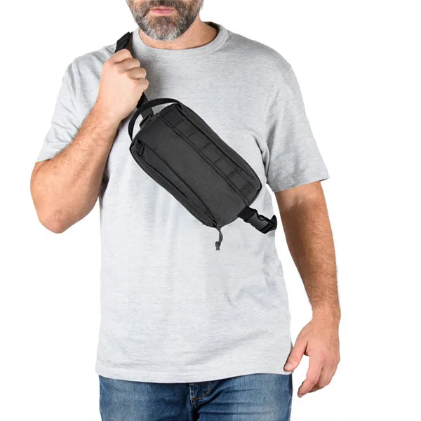 Waist bag in high-density 600D recycled polyester and 210D recycled polyester lining